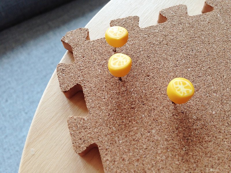 创意文具 柠檬 软木板 水松板 趣味 图钉 别针 - 徽章/别针 - 塑料 黄色