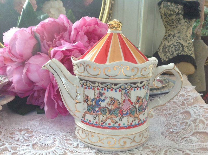 古董英国骨瓷 英国制 Sadler 旋转木马花茶壶欢乐下午茶系列可爱 - 茶具/茶杯 - 其他材质 红色