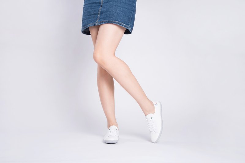 宝特瓶制休闲鞋  Lazy 经典版型   简约白   女生款 - 女款休闲鞋 - 环保材料 白色