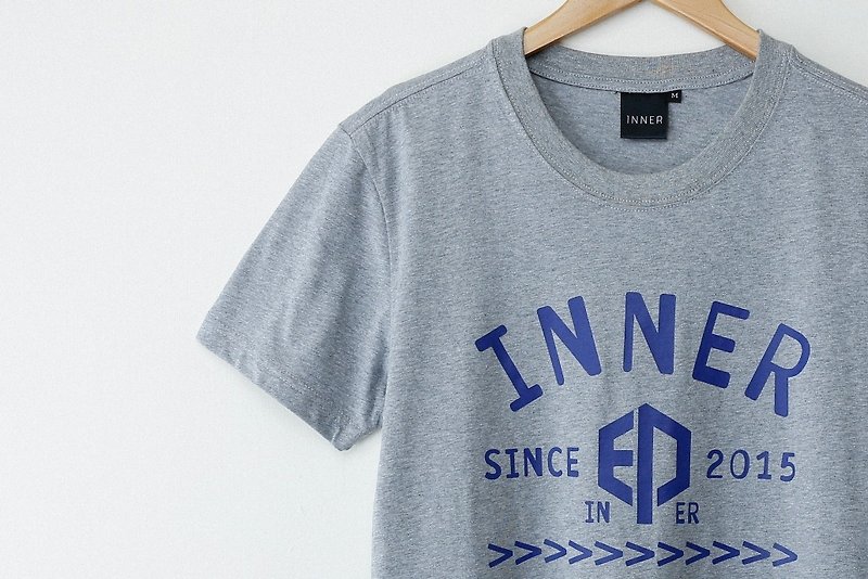 INNER | INNER2015 诞生 T-Shirt – 麻灰色 - 男装上衣/T 恤 - 其他材质 灰色