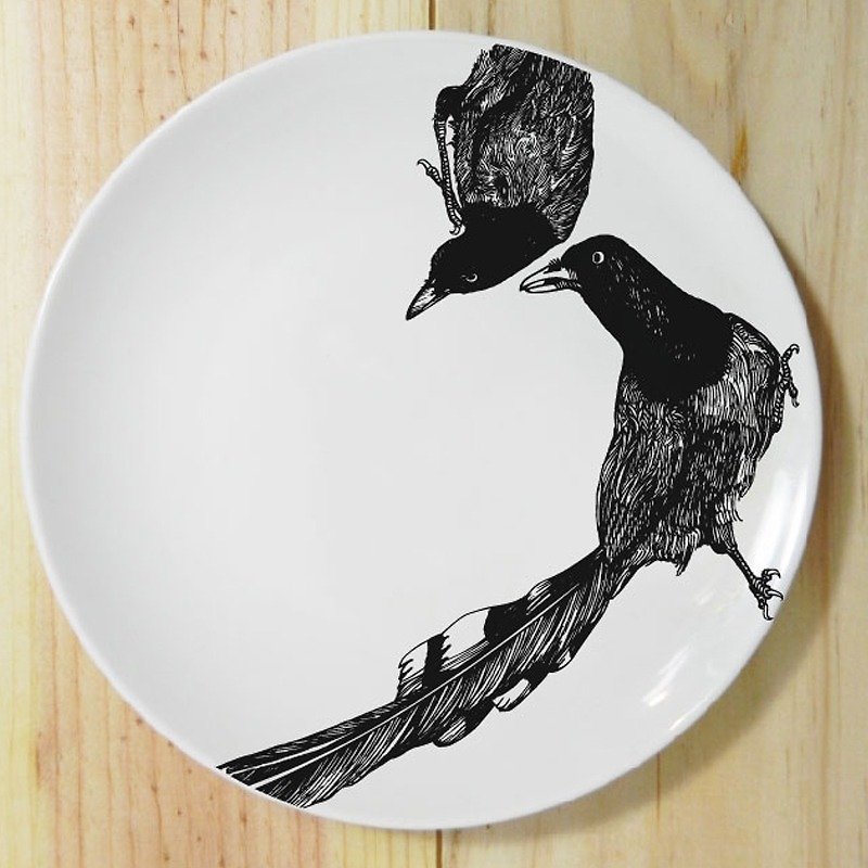 台湾蓝鹊 台湾特有种鸟类 山林美人系列 8寸餐盘 圆盘 - 浅碟/小碟子 - 瓷 白色
