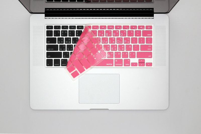 BEFINE 中文键盘保护膜(MacBook Pro 15"专用Retina版)-粉底白字 - 平板/电脑保护壳 - 其他材质 粉红色