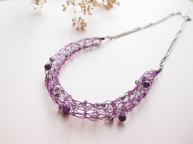 N114 浪漫人手编织葡萄紫色铜线配紫银色珠项錬 - 项链 - 其他材质 紫色