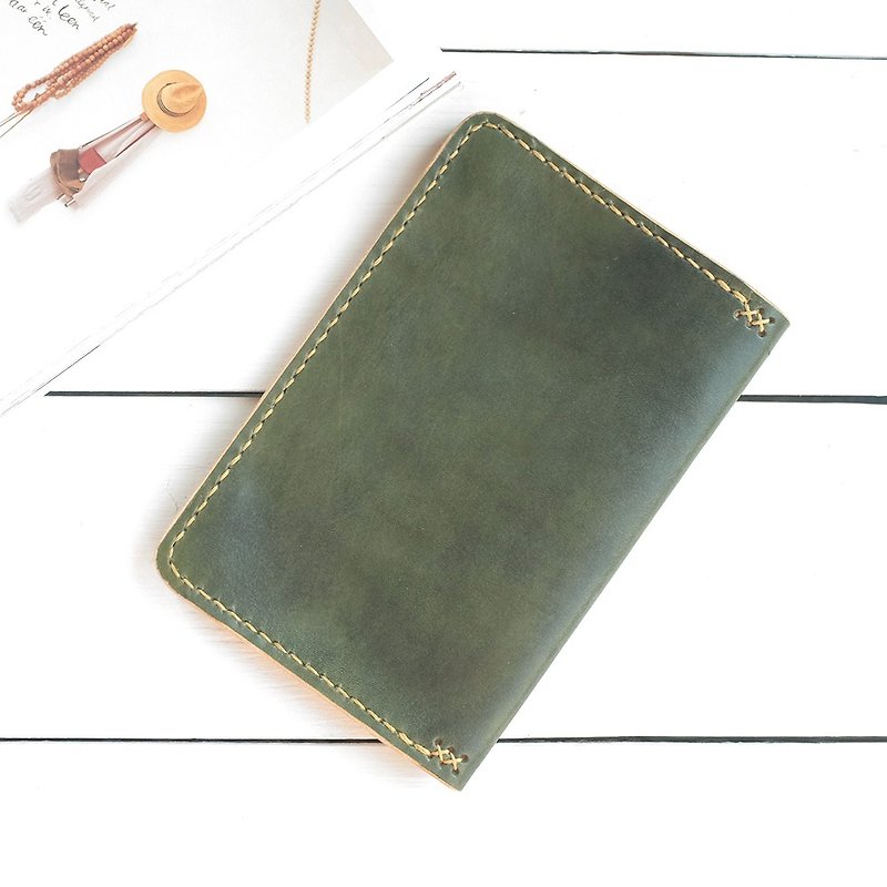 Rustic 护照套∣晨树绿手染植鞣牛皮革∣多色 - 护照夹/护照套 - 真皮 绿色