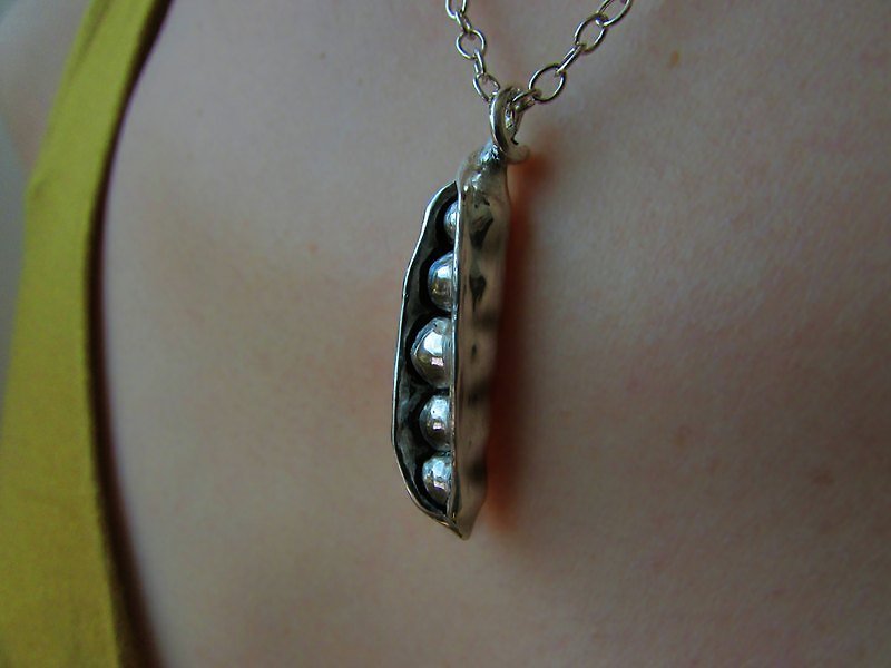 peapod necklace_豌豆夹项链 | 设计师手工 个性项链 生日礼 - 项链 - 银 银色