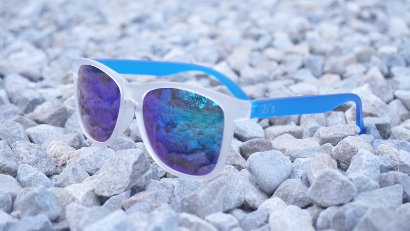 太阳眼镜│透明白色雾面框│蓝色反光镜片│墨镜│2is Ian - 墨镜 - 塑料 蓝色