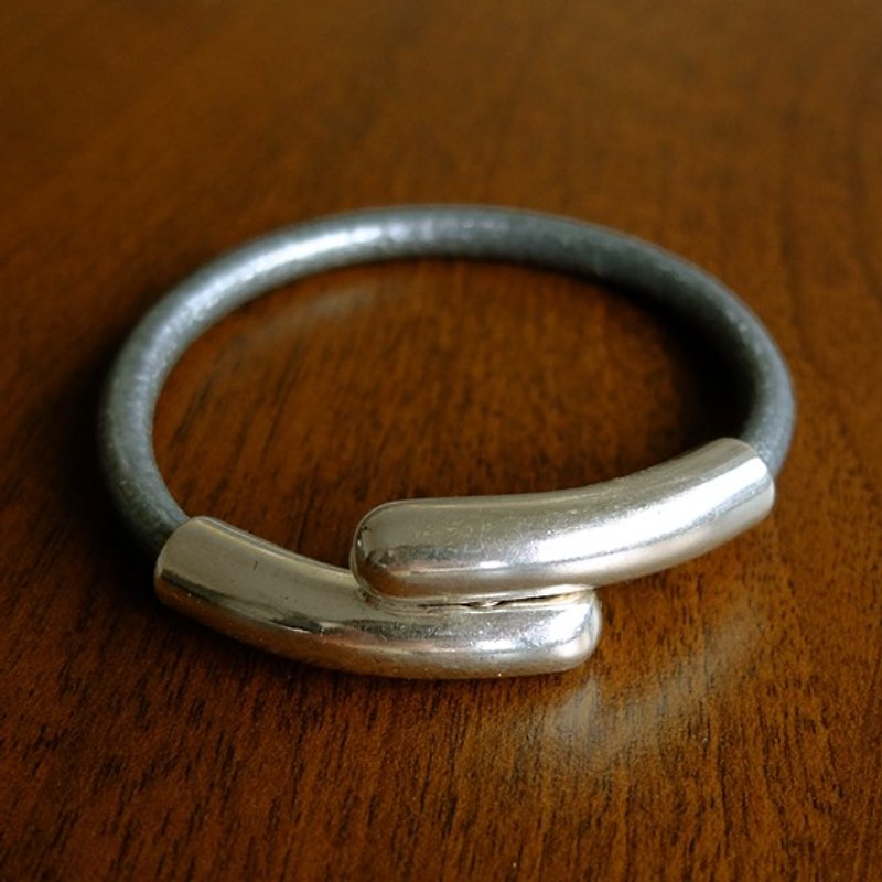 简单生活 皮绳 手环（金属银） - 手链/手环 - 真皮 灰色