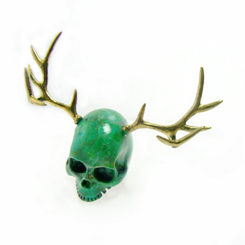 Skull with stag horn ring in brass with patina color ,Rocker jewelry ,Skull jewelry,Biker jewelry - 戒指 - 其他金属 