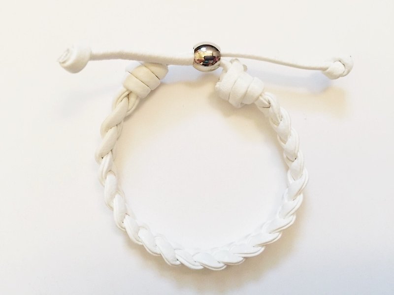 “白色仿皮绳” - 手链/手环 - 真皮 白色