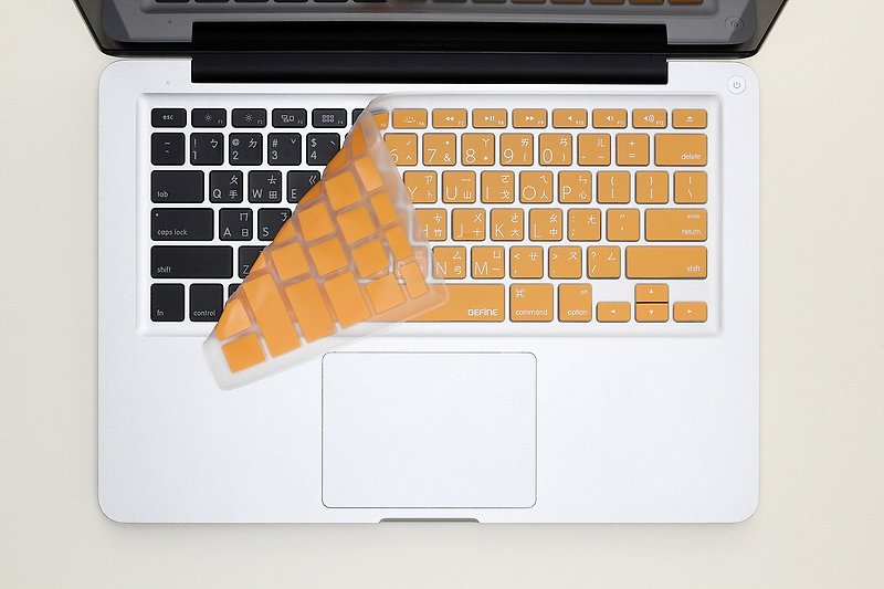 BEFINE Apple MacBook Pro 13/15/17 专用键盘保护膜(KUSO中文Lion版) 橘底白字(8809305222610) - 电脑配件 - 其他材质 橘色