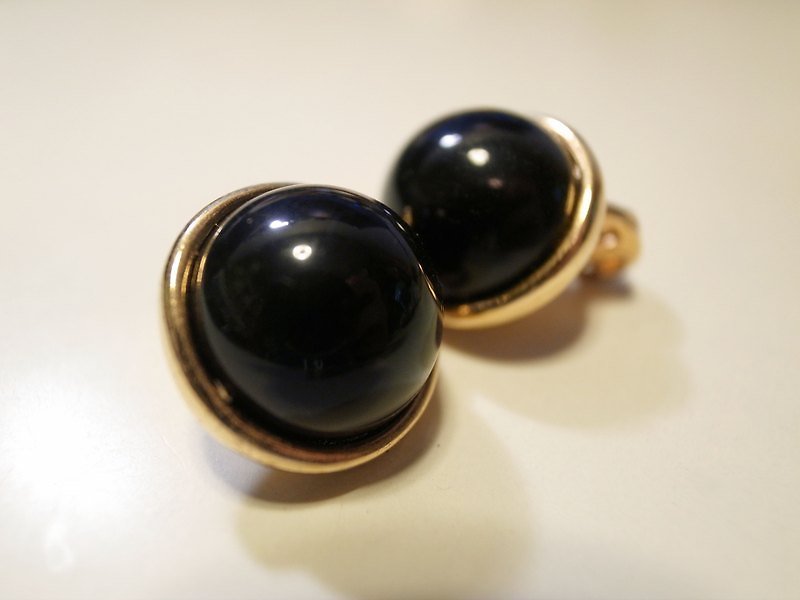 黑色豆豆耳环(仅一付)-售出 - 耳环/耳夹 - 其他材质 