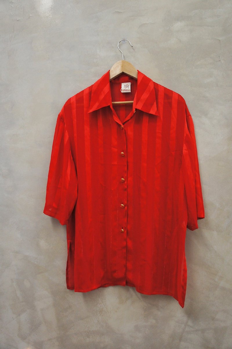 PdB 古着 大红色直纹搭配金扣 透肤雪纺衬衫 - 女装衬衫 - 其他材质 红色