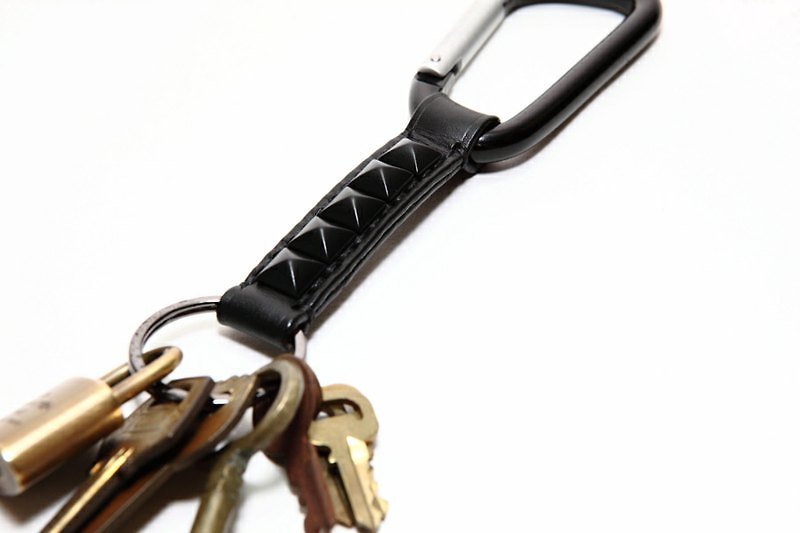 The Black Rivet - KEY HOLDER 钥匙圈 - 吊饰 - 其他材质 黑色