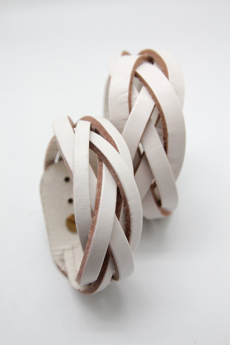 白色年代优惠集-编织皮革手环“2.5cm+3.6cm五股编”组合 - 手链/手环 - 真皮 白色