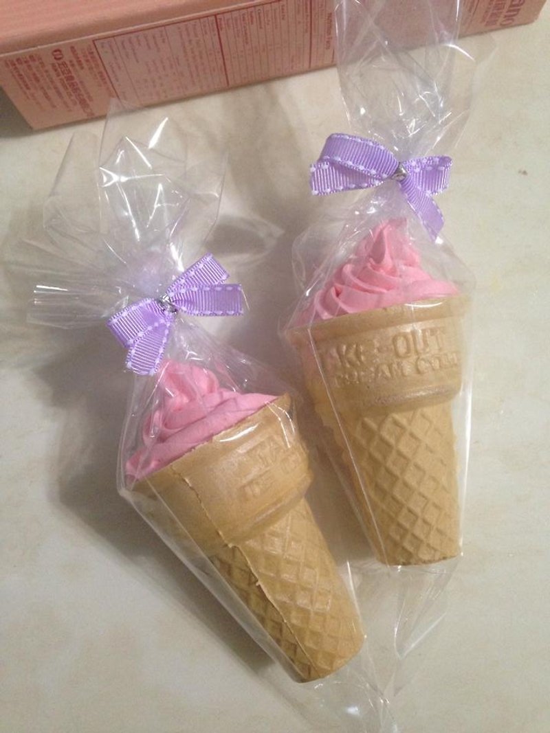【莓果甜筒】 冰淇淋甜筒 二次进场小物 婚礼 霜淇淋甜筒 - 蛋糕/甜点 - 新鲜食材 