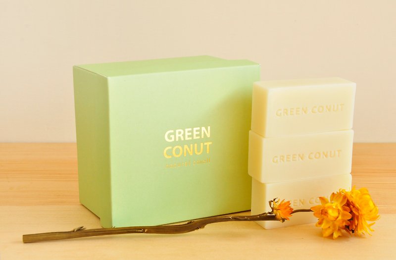 《绿果》经典礼盒 - 女神雅典娜  55g 3 入 ＋ 小提袋 - 沐浴用品 - 植物．花 黄色