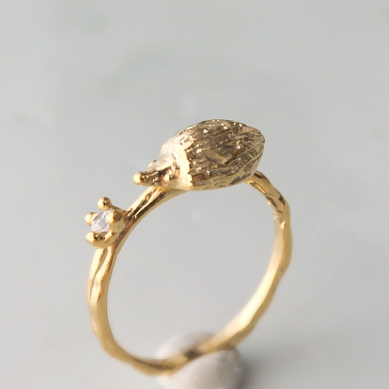 Hedgehog ring / 刺蝟造型戒指 - 戒指 - 其他金属 金色