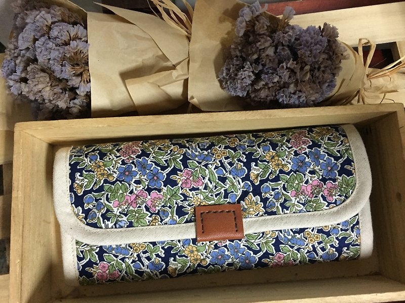 【Clare 布手作】复古日本花布 优雅长夹/手拿包 - 手拿包 - 其他材质 蓝色