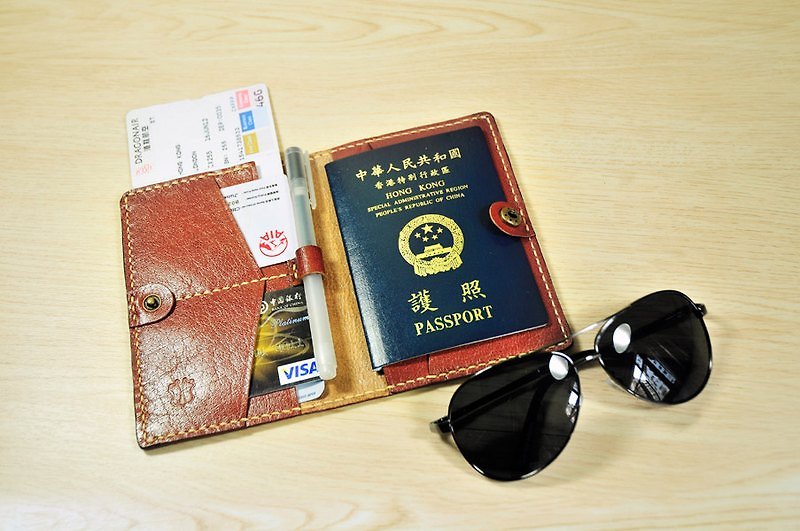 开心旅行出发吧! MICO 手缝皮革护照夹(Maroon) - 护照夹/护照套 - 真皮 红色