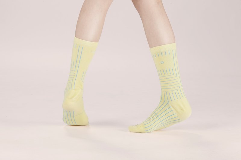 BILATERAL 柠檬雪纺 袜子 几何袜子 短袜 男生袜子 女生袜子 设计师袜子 马来西亚出品 - 袜子 - 棉．麻 黄色