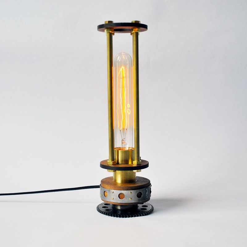 Cyclone Lamp 黄铜栅栏灯(柚木版) - 灯具/灯饰 - 其他金属 红色