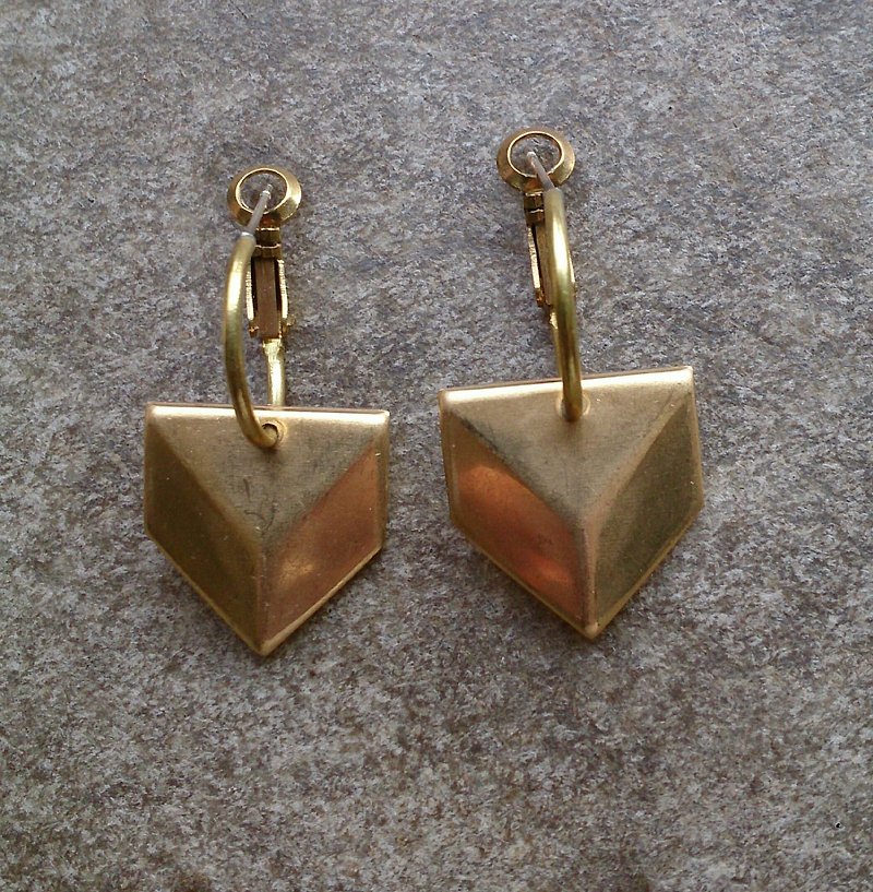 简约黄铜箭型耳环 - 耳环/耳夹 - 其他金属 金色