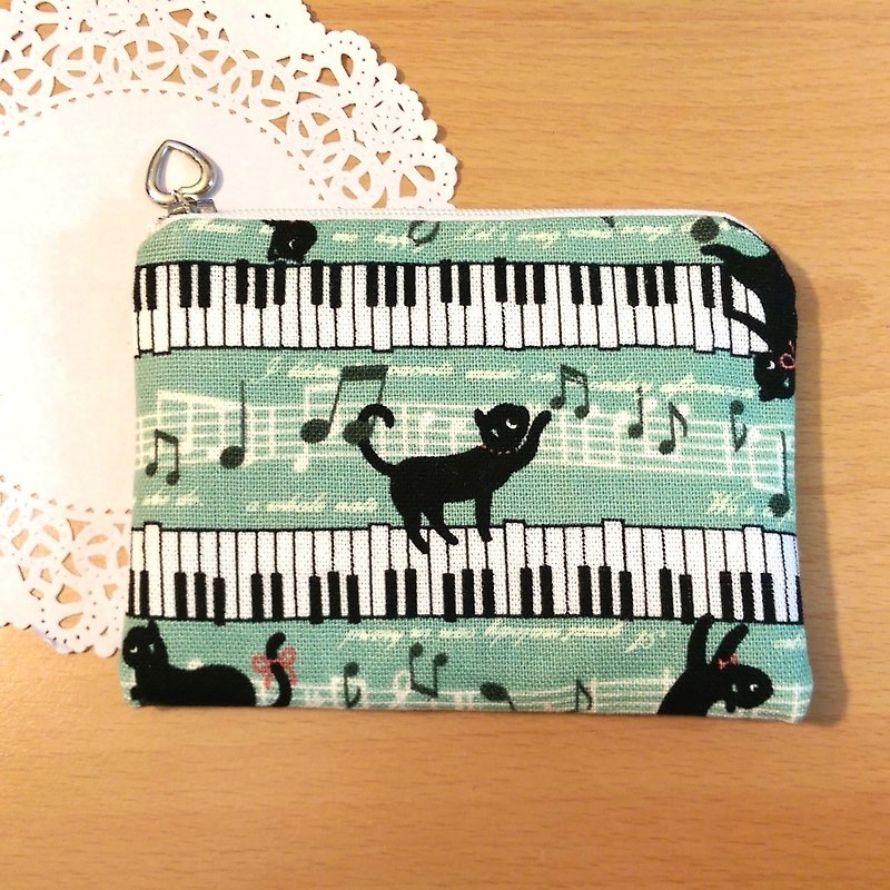 【钢琴与黑猫零钱包(绿色)】音乐 乐器 音符 五线谱 钢琴 键盘 棉布 手创 定制化 订做《米思熊》毕业礼物 - 零钱包 - 其他材质 绿色