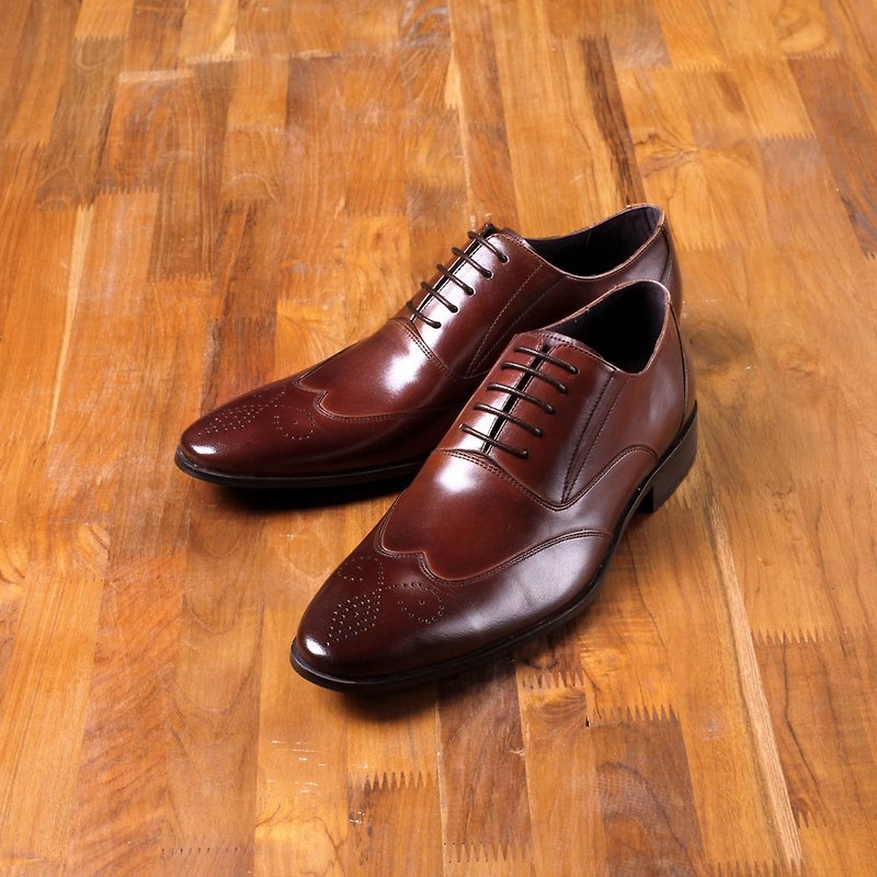 Vanger 优雅美型·时髦仕绅雕花皮鞋 Va88擦旧咖 - 男款休闲鞋 - 真皮 咖啡色