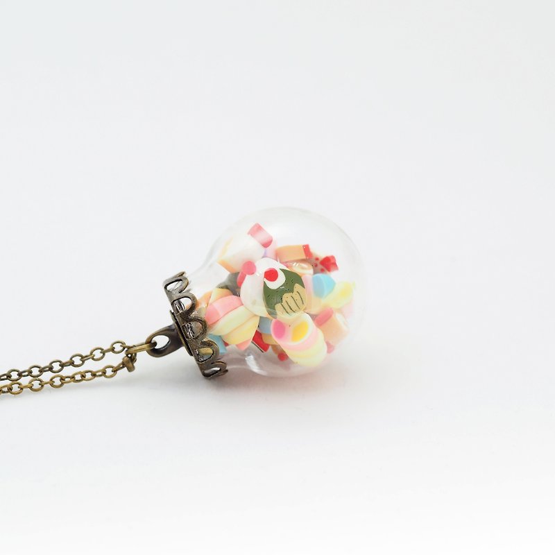 “爱家作-OMYWAY”DIY 手工制作 干花 押花 童年 棉花糖 蛋糕 甜品 复古  玻璃球 颈链  Glass Globe Necklace - 颈链 - 纸 白色