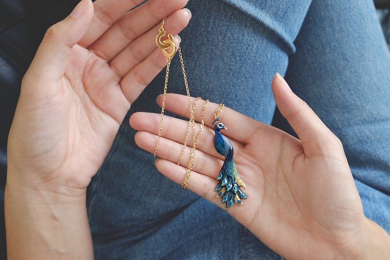 Peacock Pendent Necklace, Handmade hi-quality enamel jewellery. - 项链 - 铜/黄铜 蓝色