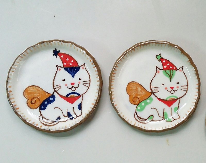 戴红帽的小猫✖动物圆盘 - 浅碟/小碟子 - 其他材质 