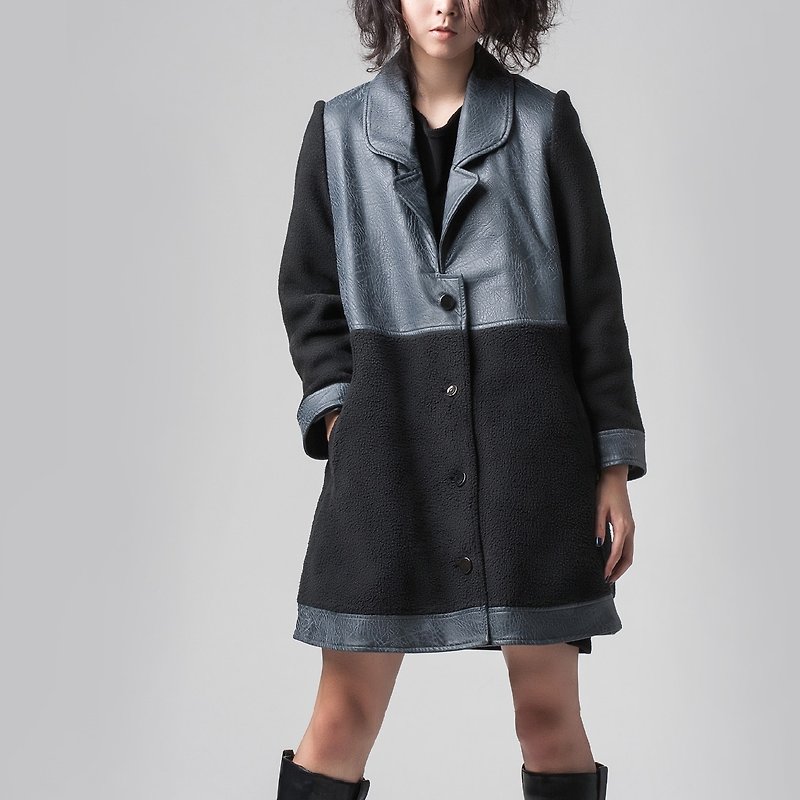 【COAT】皮绒拼接长版大衣 - 女装休闲/机能外套 - 聚酯纤维 黑色