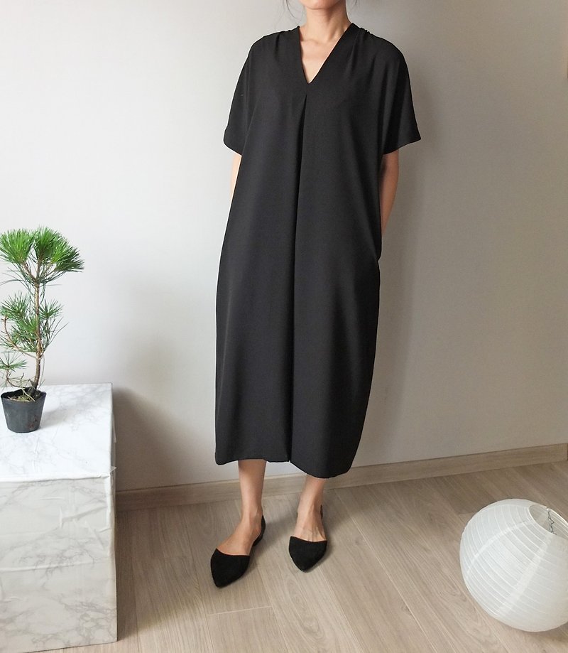 中长款黑色折领天丝亚麻洋装(可订做成孕妇装) - 洋装/连衣裙 - 丝．绢 