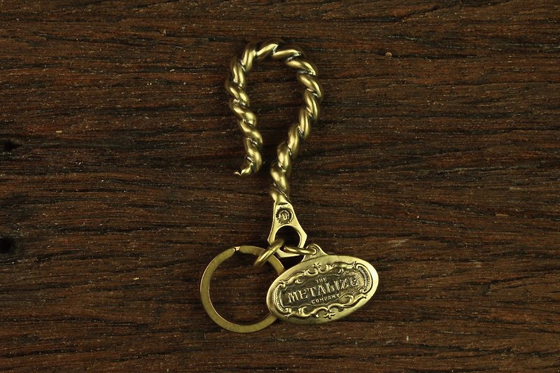 【METALIZE】麻花大勾"Triumph"雕花饰牌钥匙圈 - 钥匙链/钥匙包 - 其他金属 