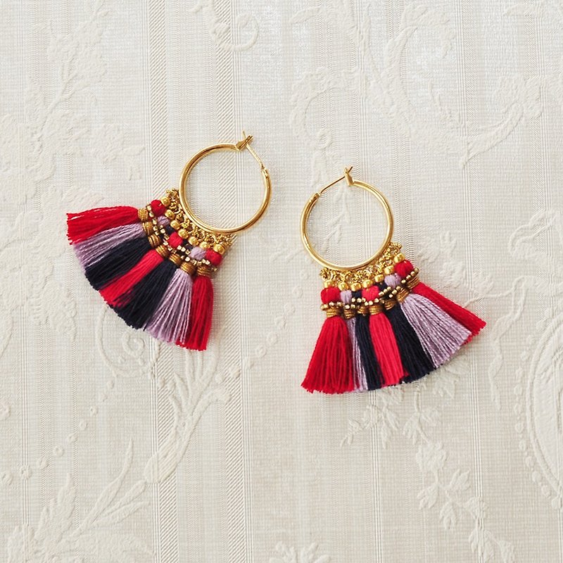 ピアス/Tassel Pierced earrings/ red - 耳环/耳夹 - 其他材质 红色