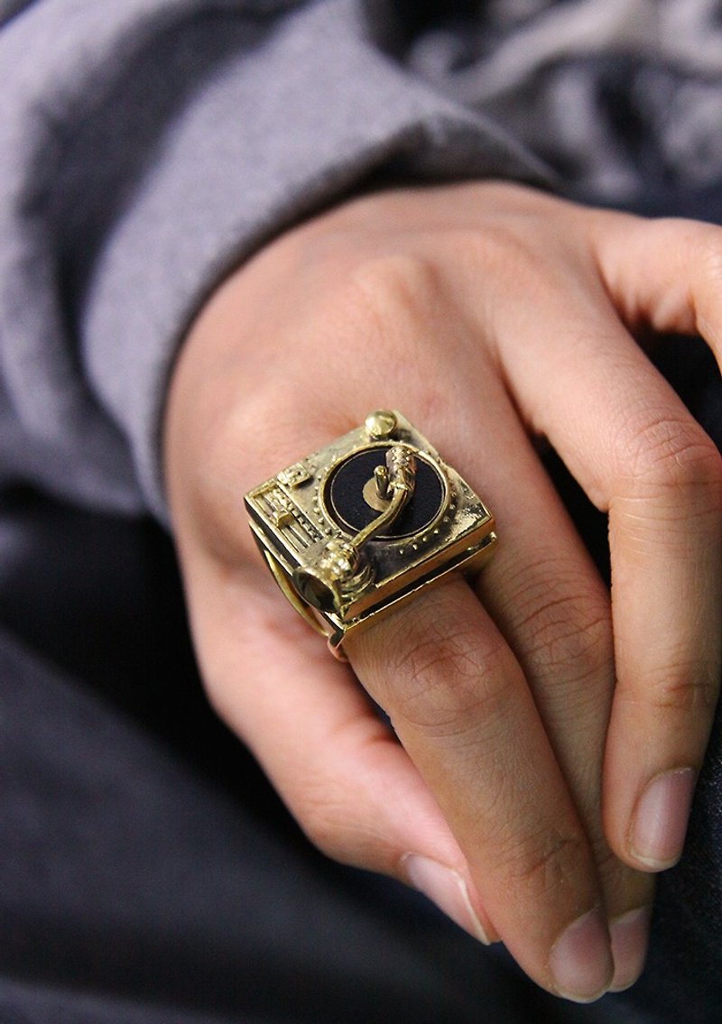 唱盘机黄铜戒指 - 戒指 - 其他金属 金色
