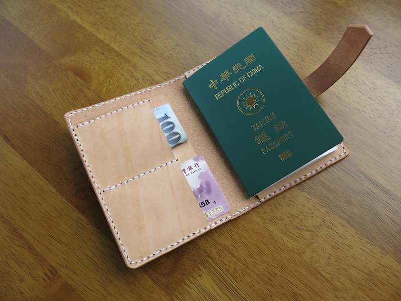 旅行记忆护照夹【Jane One Piece】 - 护照夹/护照套 - 真皮 咖啡色
