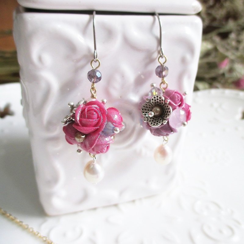 【玫瑰人生．祝福】贵族紫．手工玫瑰捏花．小花球 - 耳环/耳夹 - 其他材质 紫色