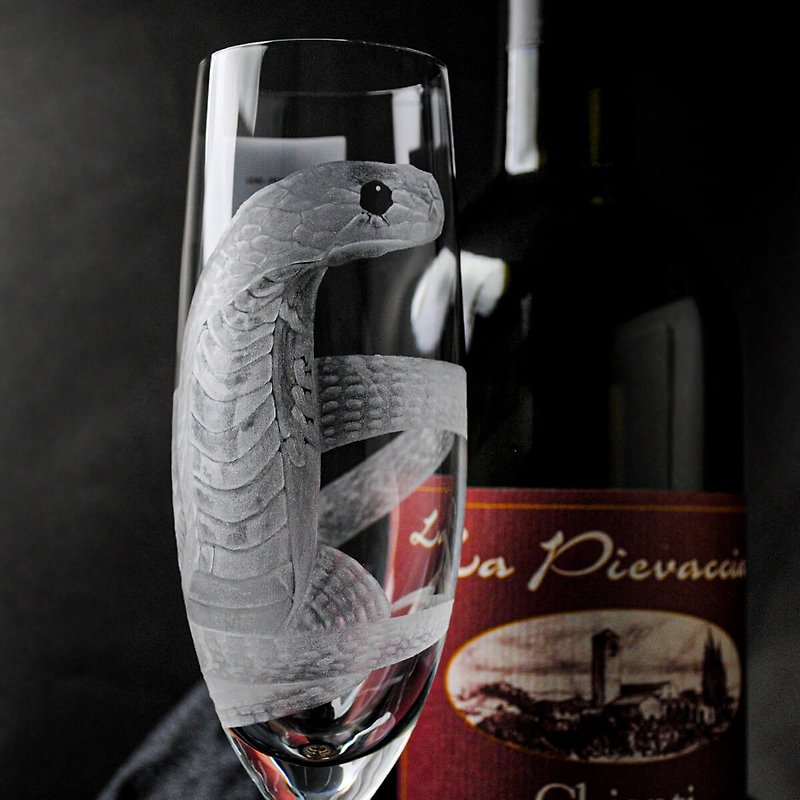 180ml Lucaris水晶曼谷系列 Snake 蛇 香槟杯酒杯雕刻 蛇年生肖 - 酒杯/酒器 - 玻璃 黑色