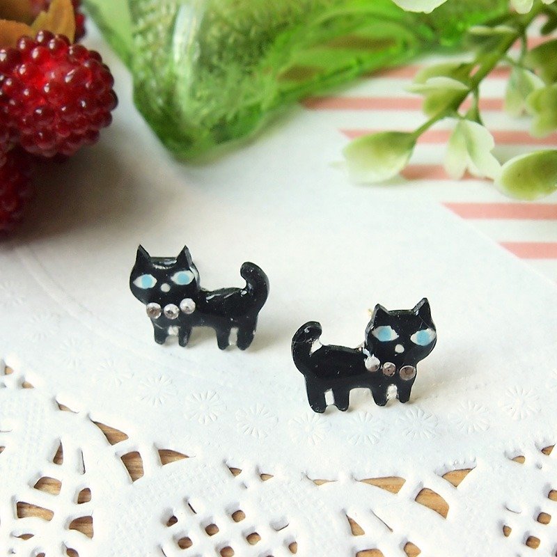 Meow原创手作黑色蓝眼睛猫猫耳环 - 耳环/耳夹 - 塑料 黑色