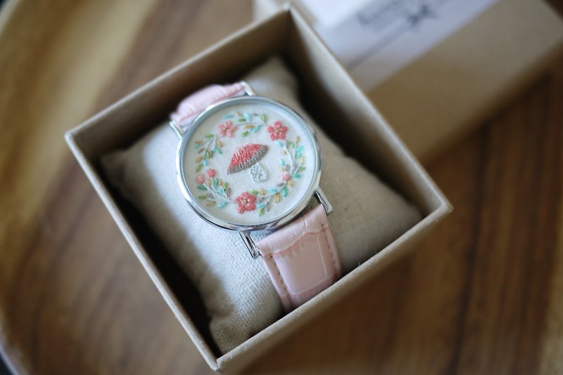 粉色甜美系 - 蘑菇花环刺绣真皮手表/饰物 - 女表 - 绣线 粉红色