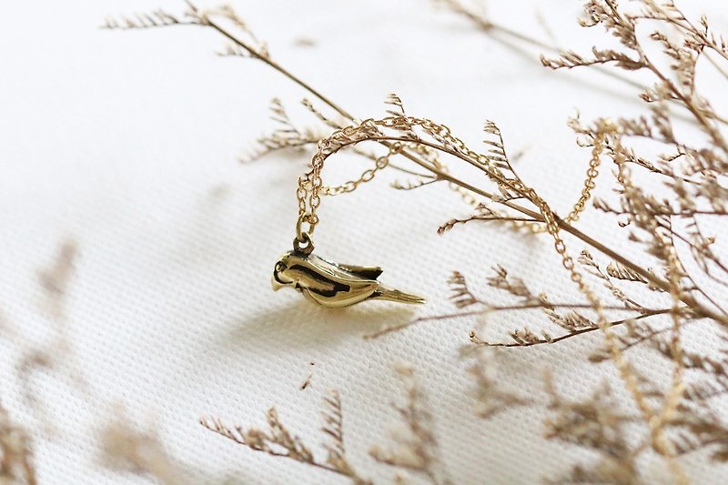 Little Bird necklace by linen. - 项链 - 铜/黄铜 
