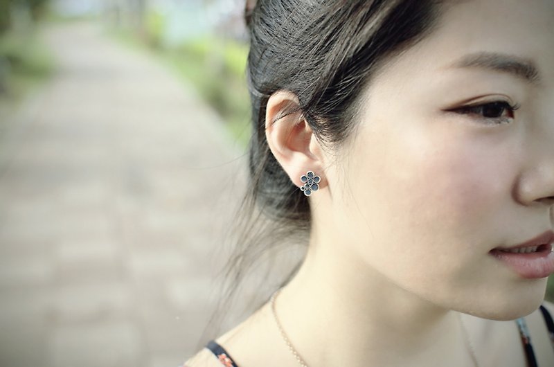 【好女孩系列-泡泡儿三式耳针925纯银耳环】(耳骨环/贴耳环) - 耳环/耳夹 - 纯银 银色