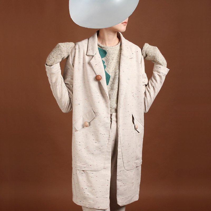 MaodiuL 层次感彩点麻原创设计长西装风衣（附送一对圆点胸针） - 女装西装外套/风衣 - 棉．麻 多色