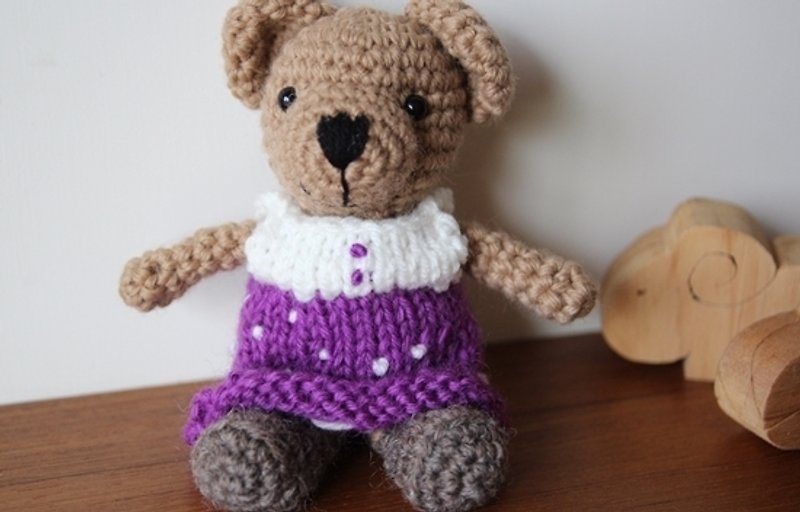 【布。棉花】毛线娃娃, 毛线小熊, 紫色洋装 小熊, 玩偶 - 玩偶/公仔 - 其他材质 紫色