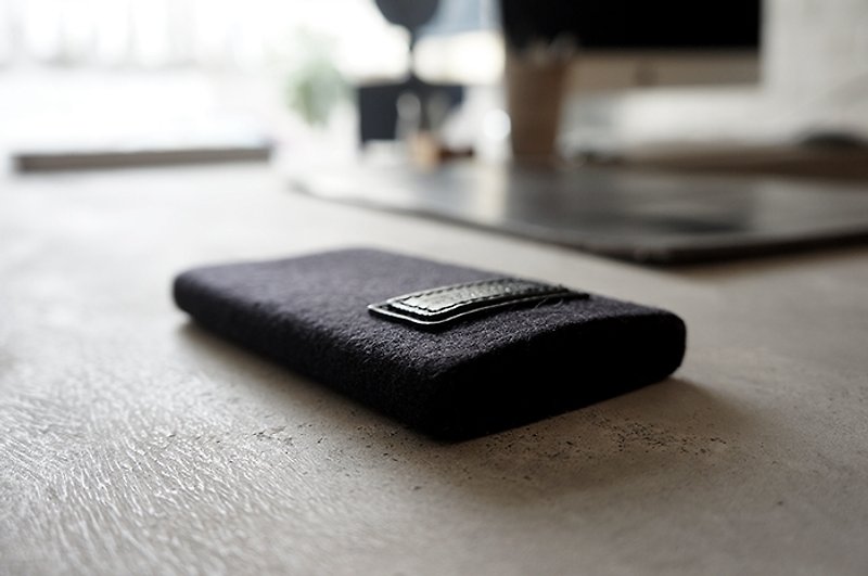 无接缝 双方标 羊毛 手机包  适用4.7寸iphone12mini / 8 / 7/ SE - 其他 - 羊毛 黑色