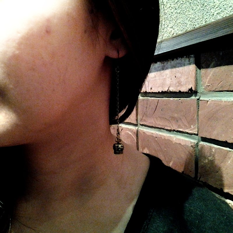 EF长耳环系列NO.3青古铜小皇冠耳环 - 耳环/耳夹 - 其他材质 金色