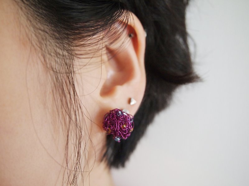 订制手工编织紫色铜线胶小珠耳环 ● 香港制造 - 耳环/耳夹 - 其他材质 紫色