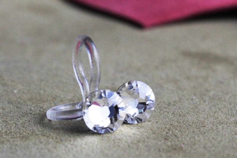 经典。光芒 | SWAROSVKI 简约水晶玻璃钻耳环。亮白 | 针式、夹式 - 耳环/耳夹 - 其他材质 白色