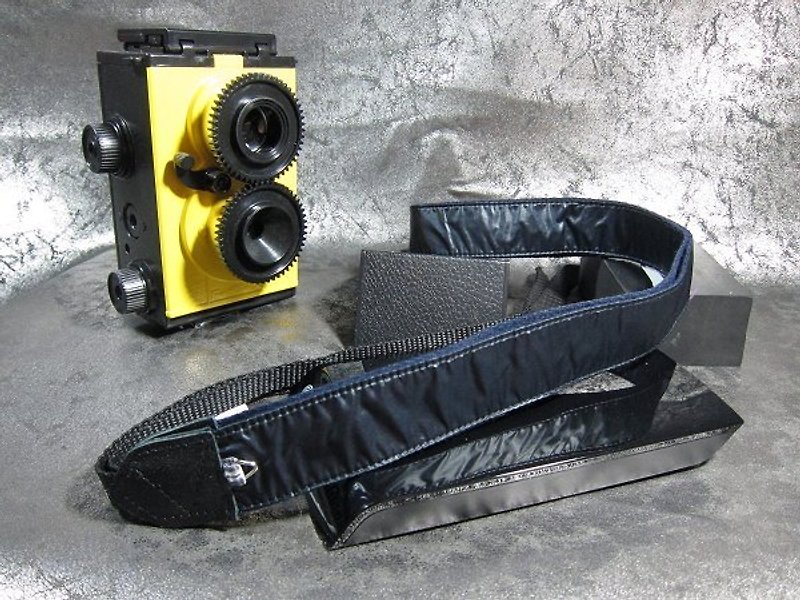 "黑" 舒压背带 相机 乌克丽丽    Camera  Strap - 证件套/卡套 - 其他材质 黑色
